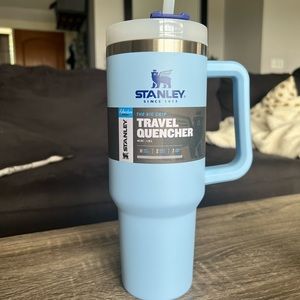 Stanley 40oz Travel Quencher
